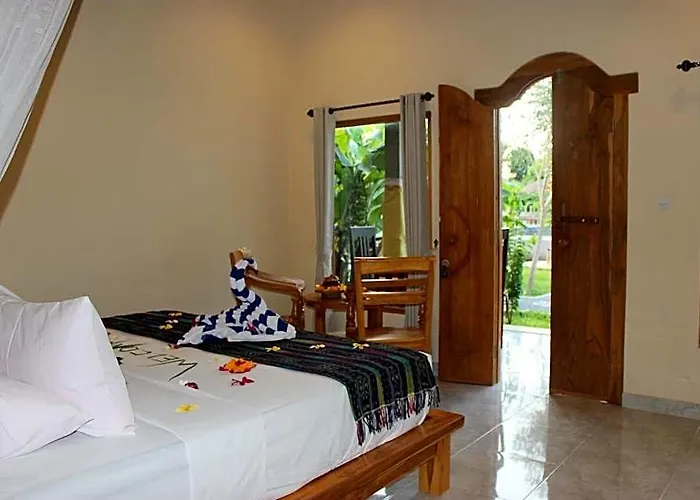 Kubu Padi Wooden House ホリデーパーク 2*