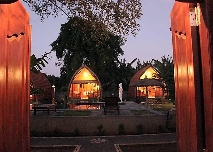 Kubu Padi Wooden House 2* ペムテラン