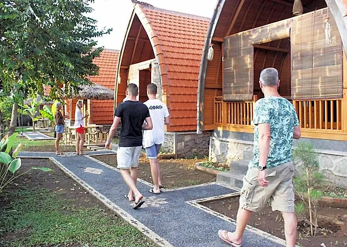 Kubu Padi Wooden House 2*