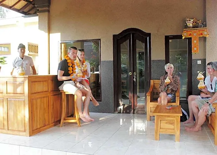 Kubu Padi Wooden House ホリデーパーク ペムテラン