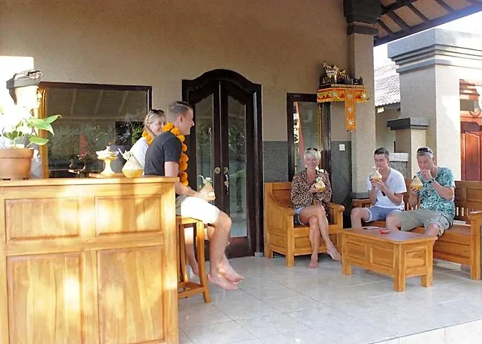 Kubu Padi Wooden House ホリデーパーク 2*