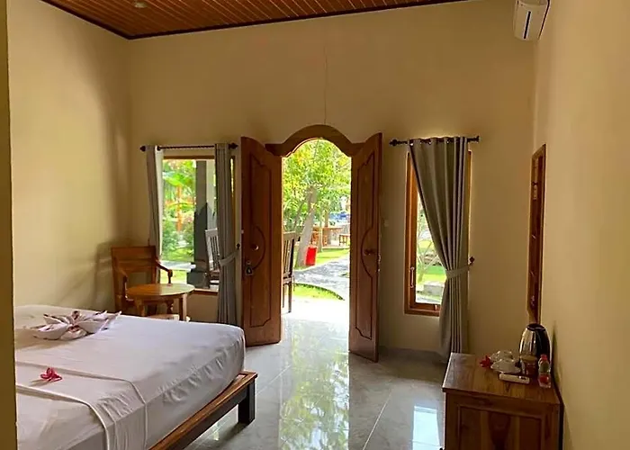 ホリデーパーク Kubu Padi Wooden House